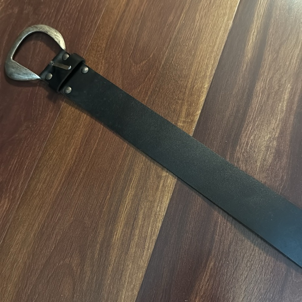 DIVIDED Women's Black Belt Size Medium - Picture 4 of 11